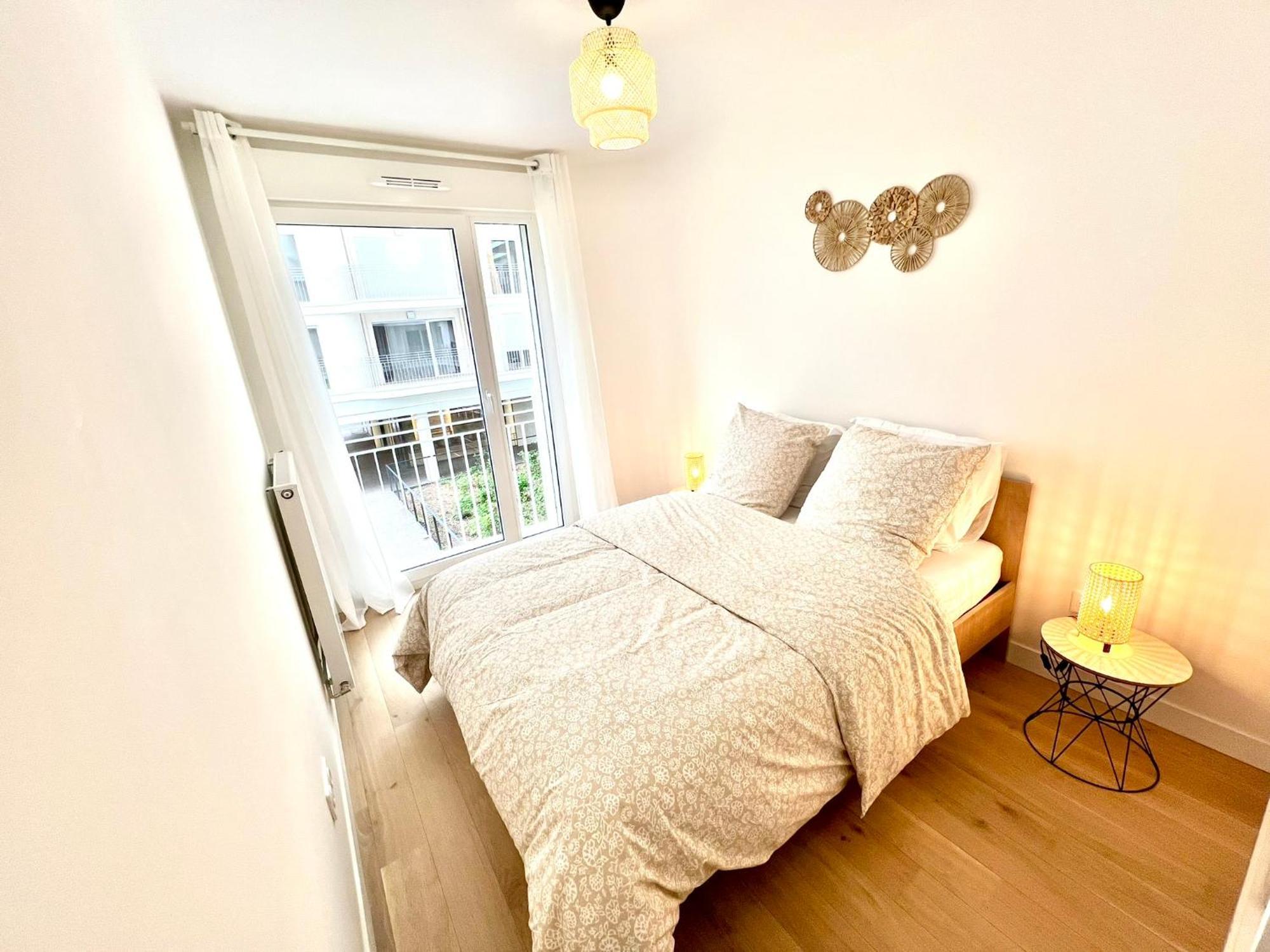 Appartement Neuf Et Spacieux Clichy Exterior photo